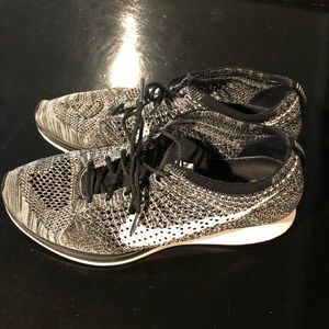 Nike Flyknit Racer